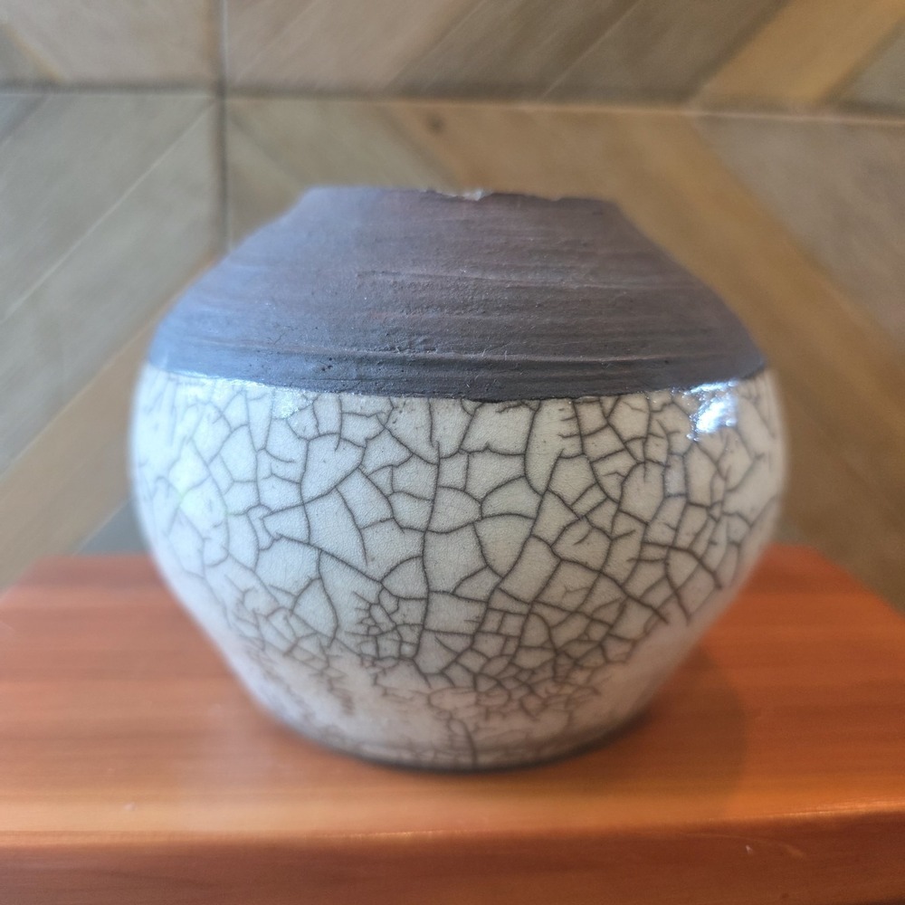 Pottery Vase White Crackle Glaze Dark Gray Accents Home Decor Shelf 3.5" x 4.5"